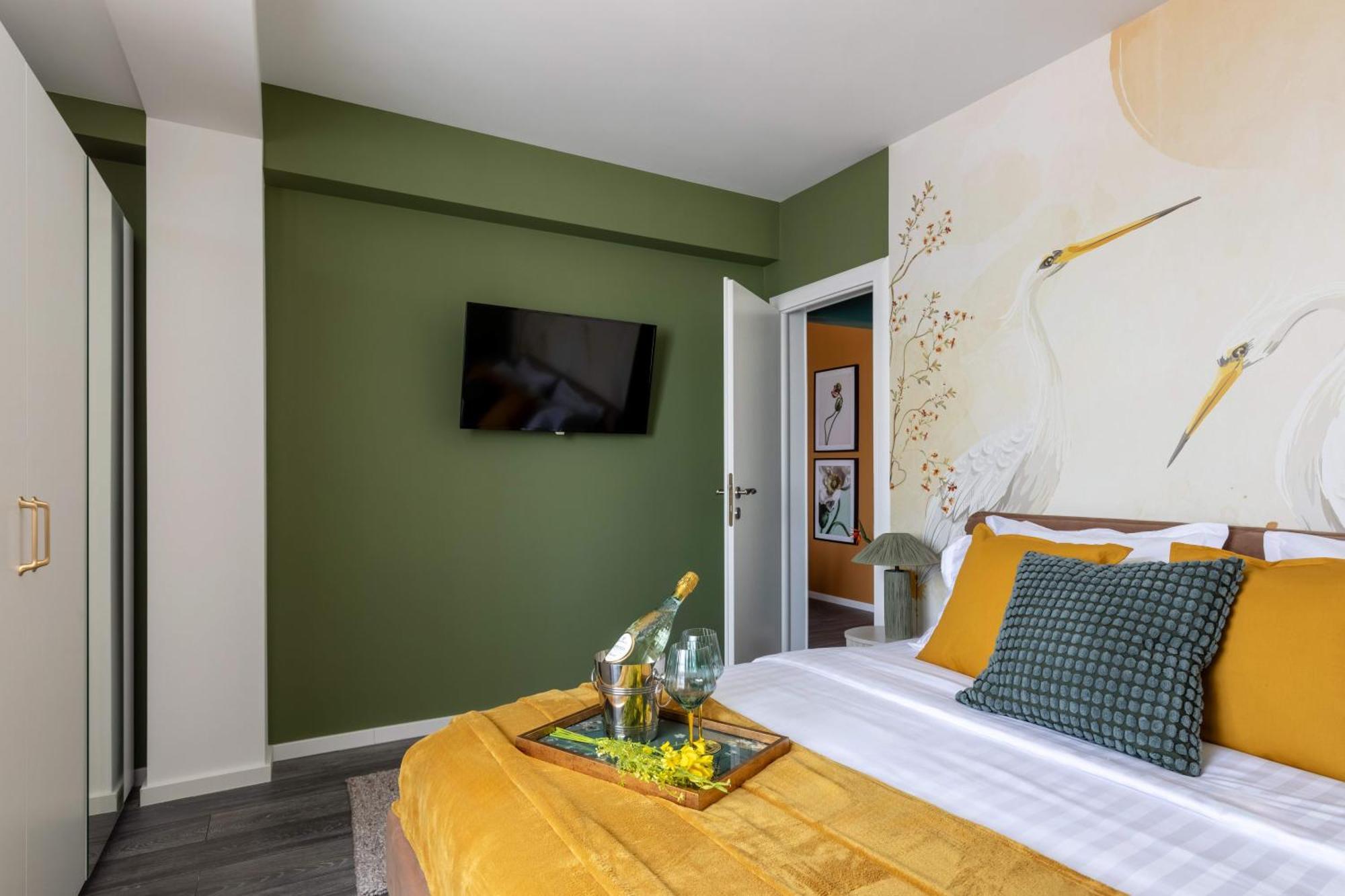 Holt - Lucky Cranes Apartment Букурещ Екстериор снимка